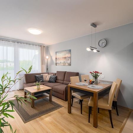 Blizej Morza 102 Z Prywatnym Garazem I Rowerami W Cenie Apartamento Kołobrzeg Exterior foto