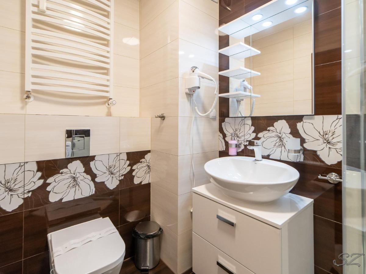 Blizej Morza 102 Z Prywatnym Garazem I Rowerami W Cenie Apartamento Kołobrzeg Exterior foto