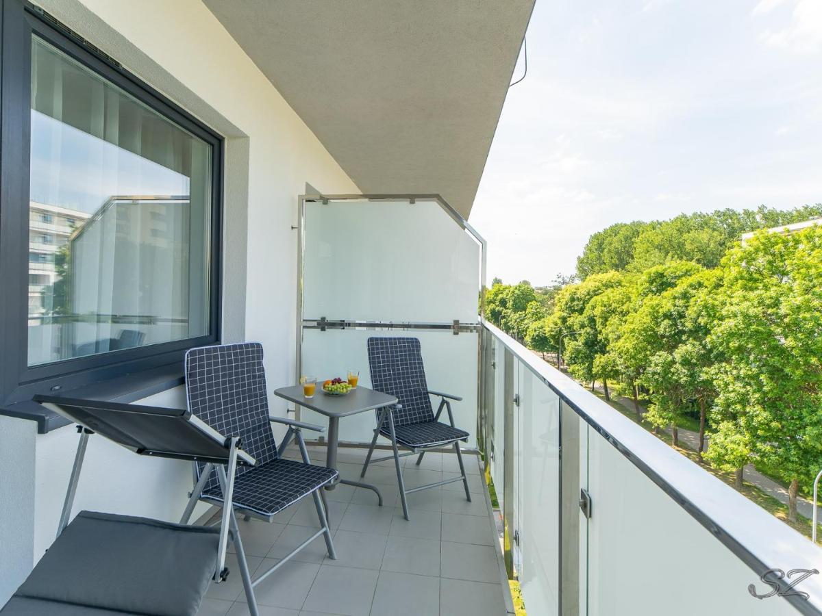 Blizej Morza 102 Z Prywatnym Garazem I Rowerami W Cenie Apartamento Kołobrzeg Exterior foto